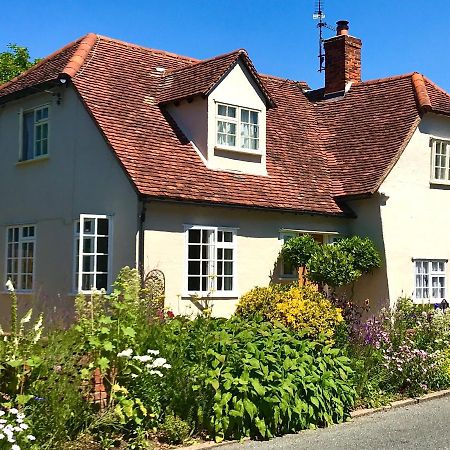 Corner House Luxury Bnb Little Dunmow Dış mekan fotoğraf
