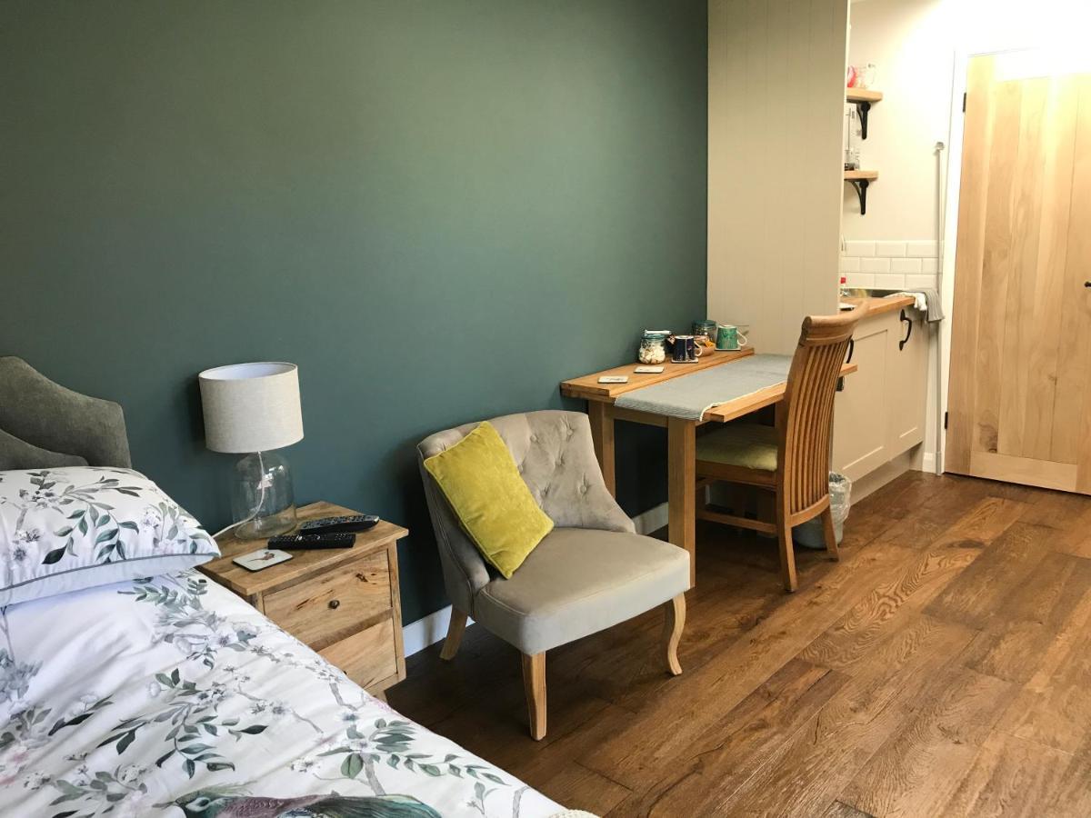 Corner House Luxury Bnb Little Dunmow Dış mekan fotoğraf