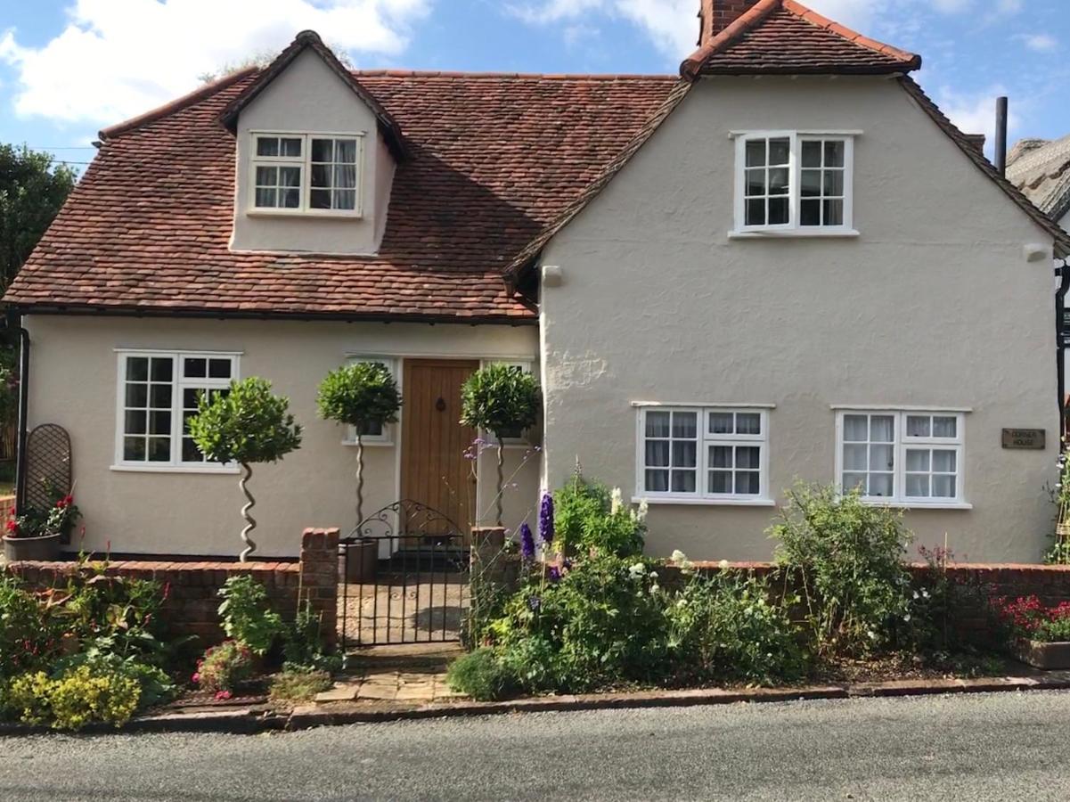 Corner House Luxury Bnb Little Dunmow Dış mekan fotoğraf