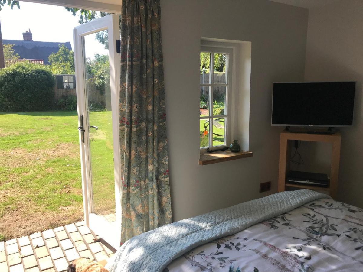 Corner House Luxury Bnb Little Dunmow Dış mekan fotoğraf