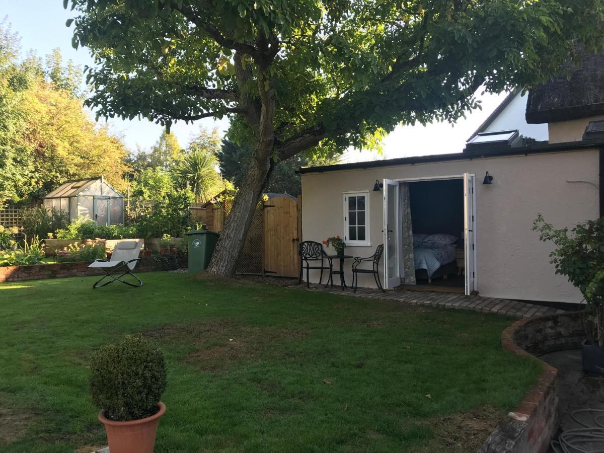 Corner House Luxury Bnb Little Dunmow Dış mekan fotoğraf