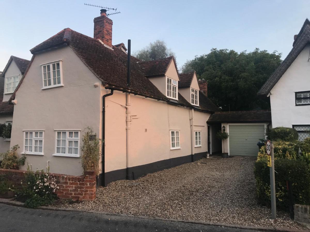 Corner House Luxury Bnb Little Dunmow Dış mekan fotoğraf